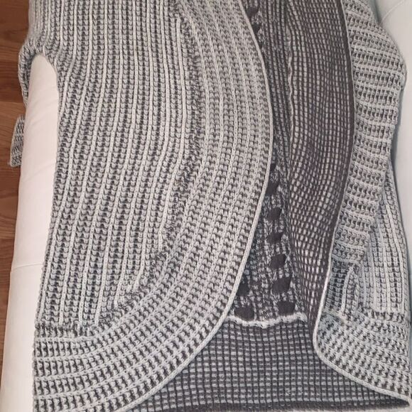 Pink Rose Oper Front Textured Knit Cardigan  Long Sweater Size Small - Picture 2 of 9